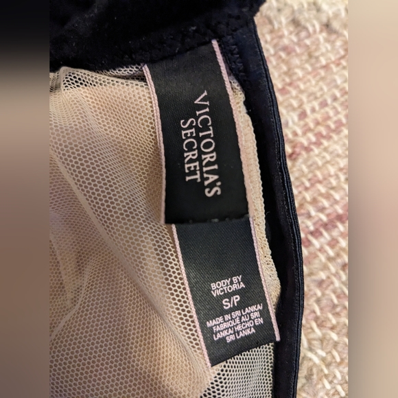 Victorias Secret black bralette - Picture 4 of 4